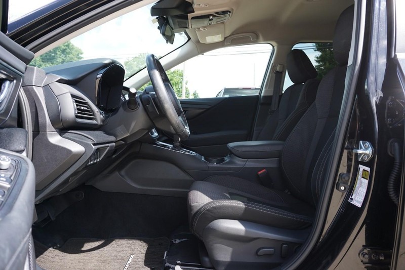 Subaru Outback Vehicle Full-screen Gallery Image 21