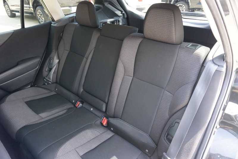 Subaru Outback Vehicle Full-screen Gallery Image 24