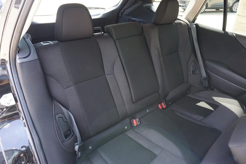 Subaru Outback Vehicle Full-screen Gallery Image 26