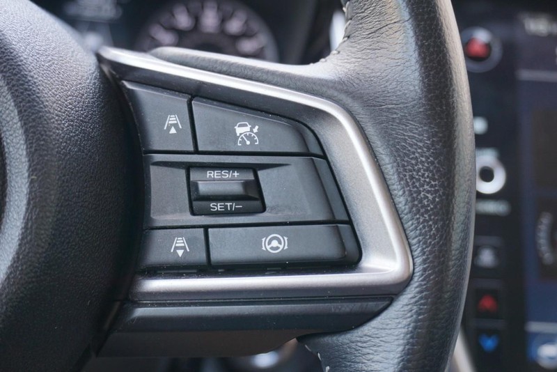 Subaru Outback Vehicle Full-screen Gallery Image 35