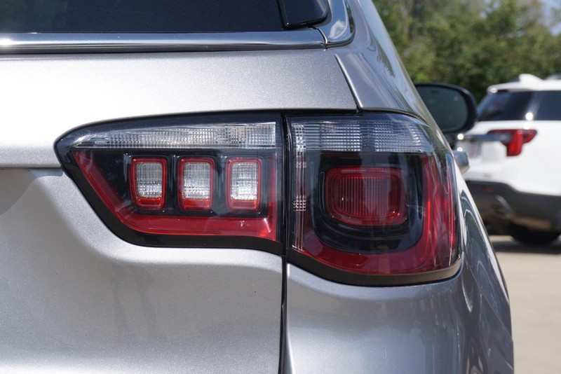 Jeep Compass Vehicle Full-screen Gallery Image 17