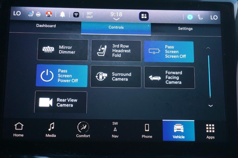 Jeep Grand Cherokee L Vehicle Full-screen Gallery Image 55