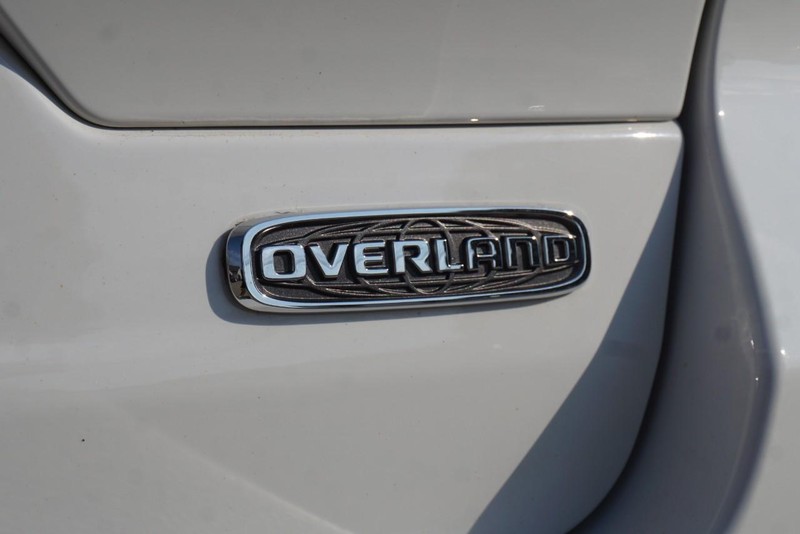 Jeep Grand Cherokee Vehicle Full-screen Gallery Image 20