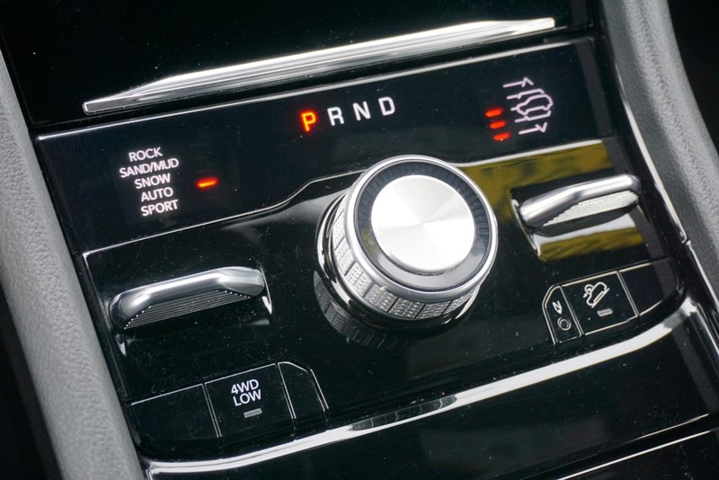 Jeep Grand Cherokee Vehicle Full-screen Gallery Image 48