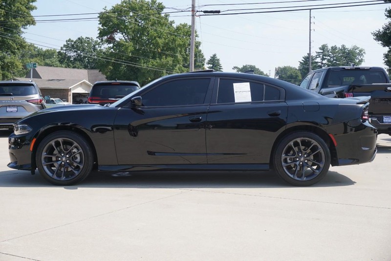 Dodge Charger Vehicle Full-screen Gallery Image 06