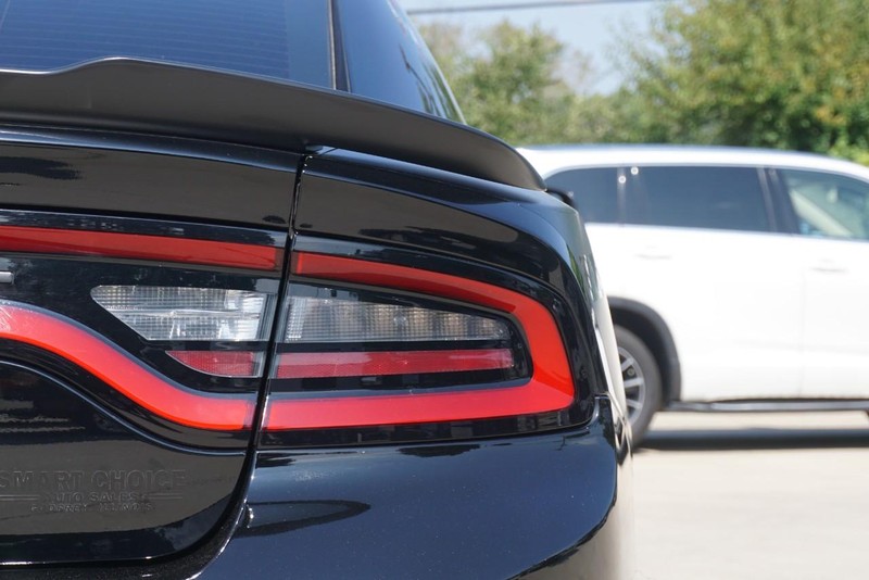 Dodge Charger Vehicle Full-screen Gallery Image 20