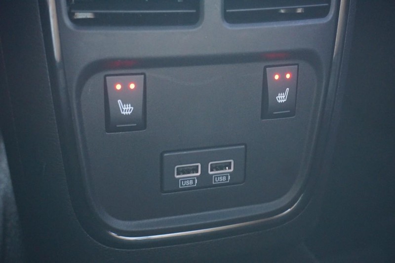 Dodge Charger Vehicle Full-screen Gallery Image 43