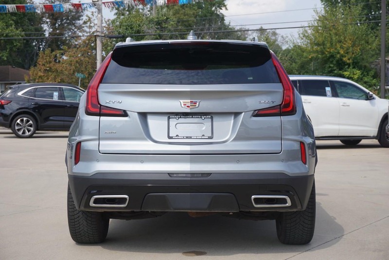 Cadillac XT4 Vehicle Full-screen Gallery Image 04