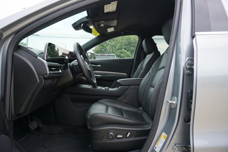 Cadillac XT4 Vehicle Full-screen Gallery Image 22