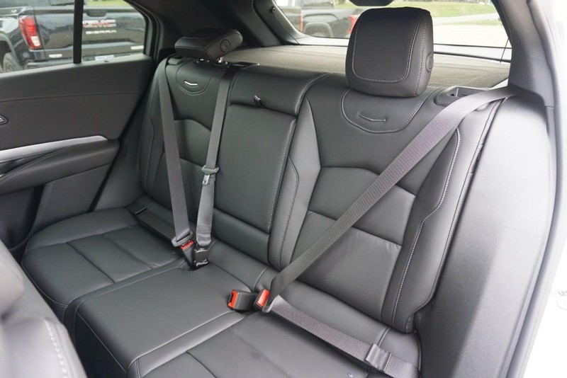 Cadillac XT4 Vehicle Full-screen Gallery Image 26