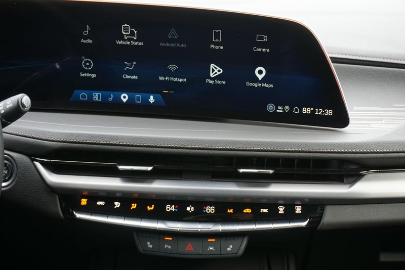 Cadillac XT4 Vehicle Full-screen Gallery Image 34