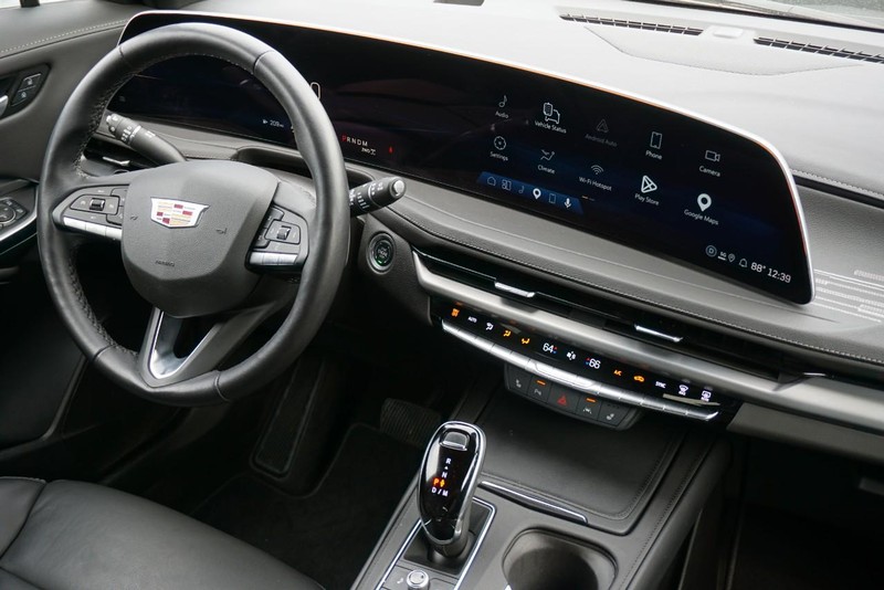 Cadillac XT4 Vehicle Full-screen Gallery Image 35