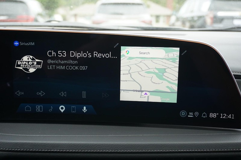 Cadillac XT4 Vehicle Full-screen Gallery Image 48