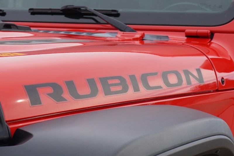 Jeep Wrangler Vehicle Full-screen Gallery Image 12