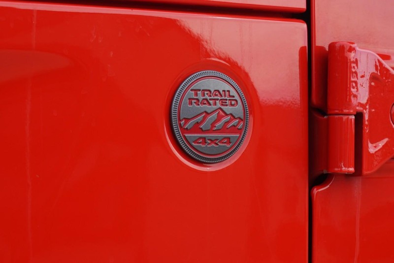 Jeep Wrangler Vehicle Full-screen Gallery Image 13