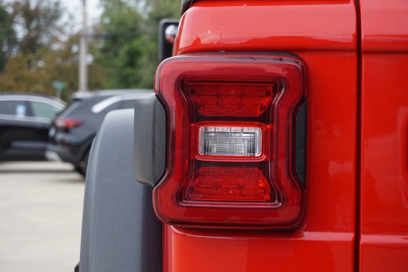 Jeep Wrangler Vehicle Full-screen Gallery Image 19