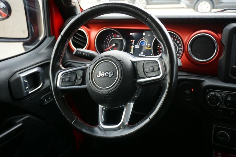 Jeep Wrangler Vehicle Full-screen Gallery Image 33