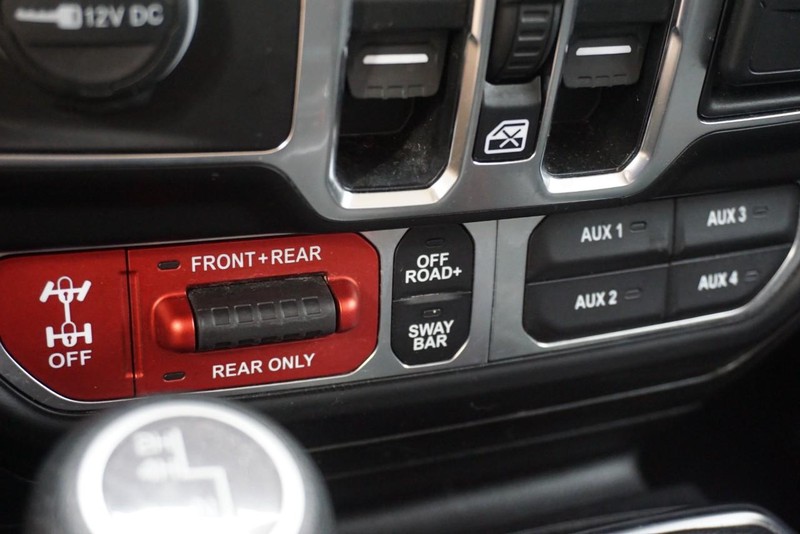 Jeep Wrangler Vehicle Full-screen Gallery Image 45