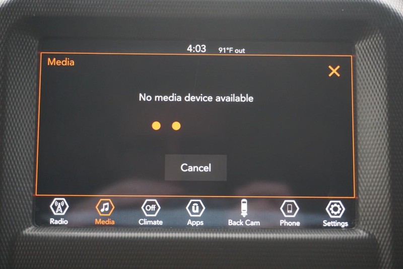Jeep Wrangler Vehicle Full-screen Gallery Image 49