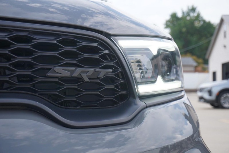 Dodge Durango Vehicle Full-screen Gallery Image 11
