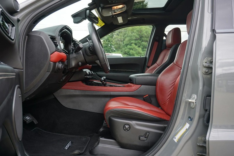 Dodge Durango Vehicle Full-screen Gallery Image 21