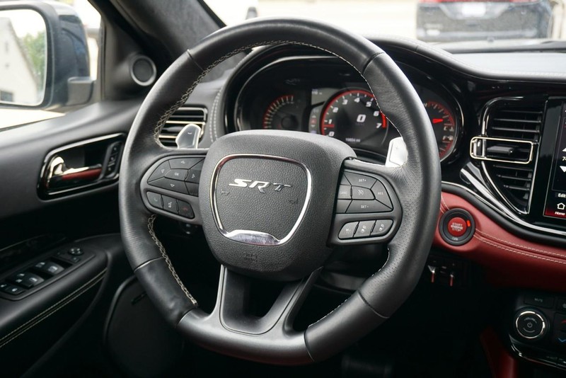 Dodge Durango Vehicle Full-screen Gallery Image 36