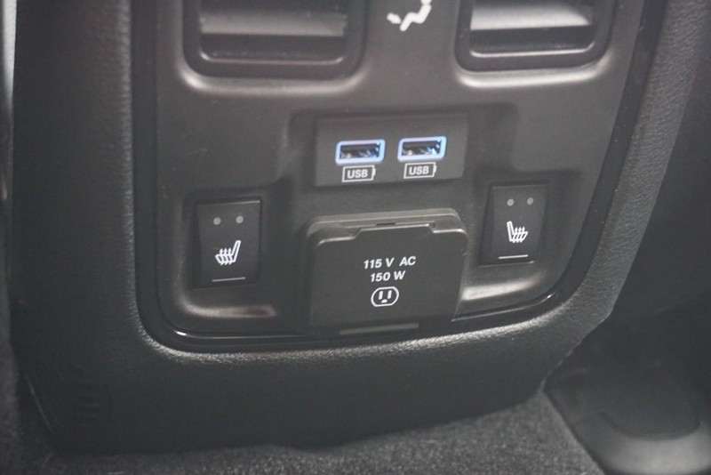 Dodge Durango Vehicle Full-screen Gallery Image 41