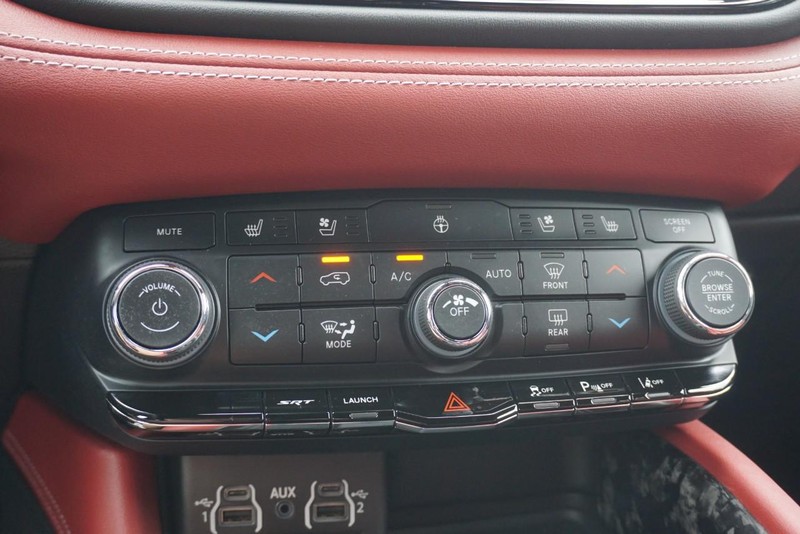 Dodge Durango Vehicle Full-screen Gallery Image 48
