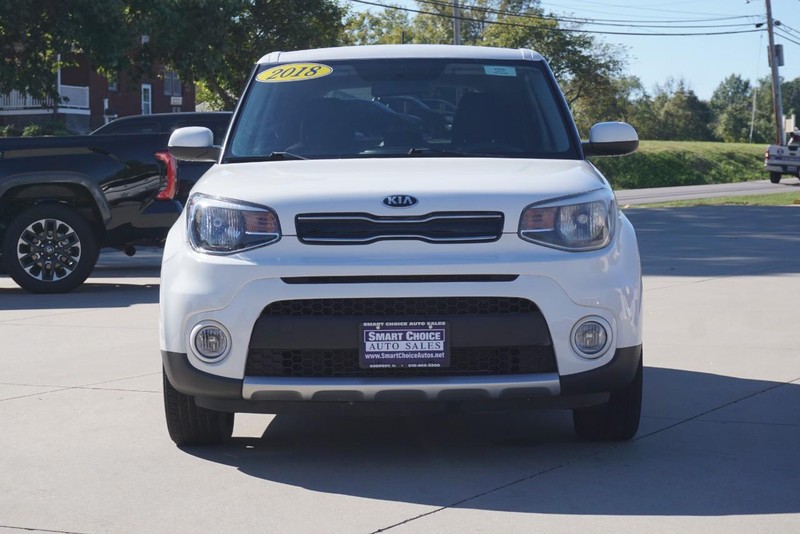 Kia Soul Vehicle Full-screen Gallery Image 08