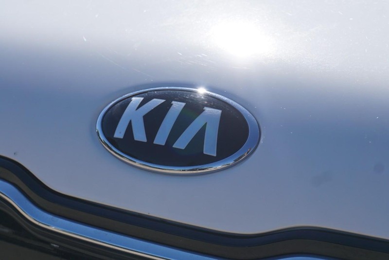 Kia Soul Vehicle Full-screen Gallery Image 11