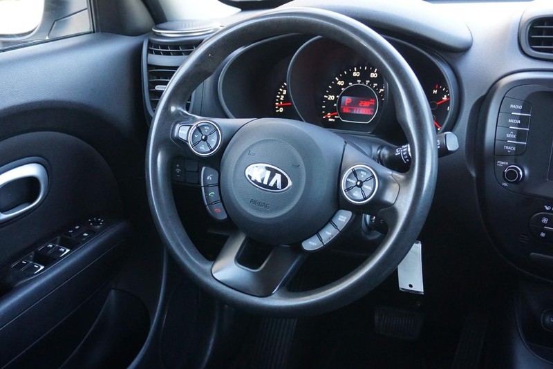 Kia Soul Vehicle Full-screen Gallery Image 31