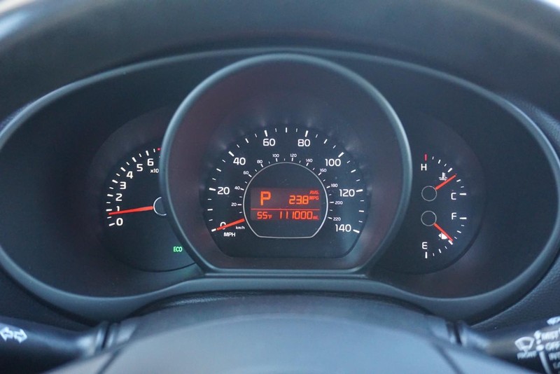 Kia Soul Vehicle Full-screen Gallery Image 37