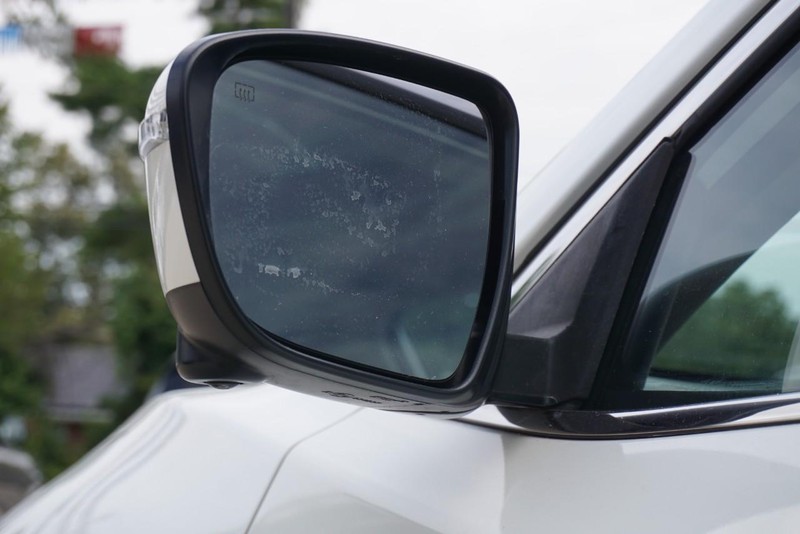 Nissan Rogue Vehicle Full-screen Gallery Image 15