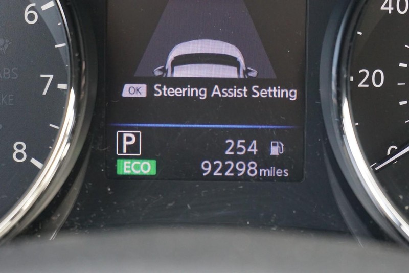 Nissan Rogue Vehicle Full-screen Gallery Image 41