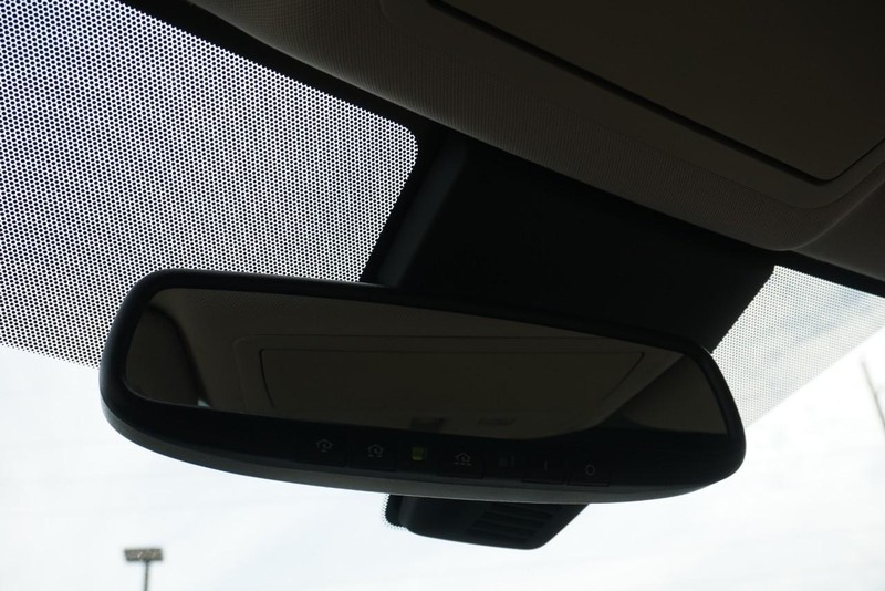 Nissan Rogue Vehicle Full-screen Gallery Image 53