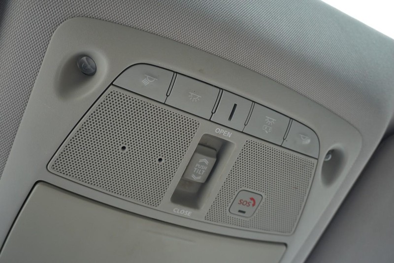 Nissan Rogue Vehicle Full-screen Gallery Image 54