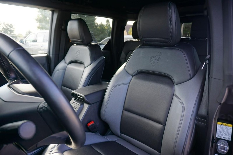 Ford Bronco Vehicle Full-screen Gallery Image 23