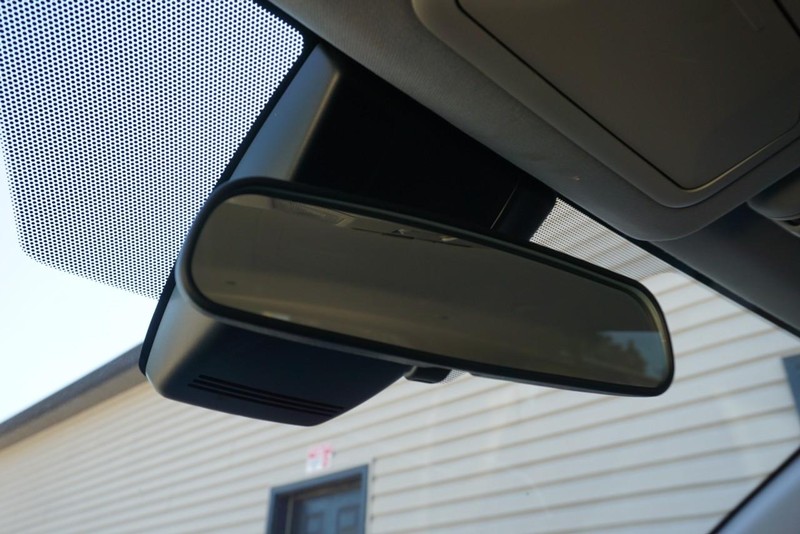 Toyota RAV4 Vehicle Full-screen Gallery Image 48