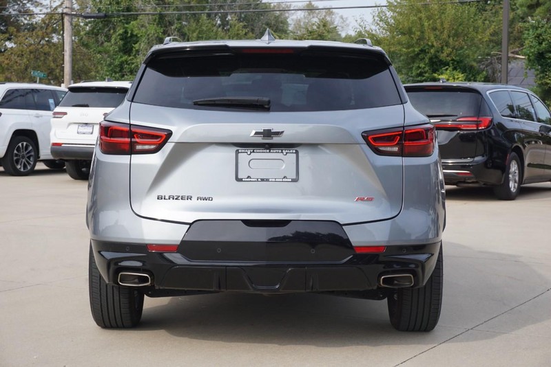 Chevrolet Blazer Vehicle Full-screen Gallery Image 04