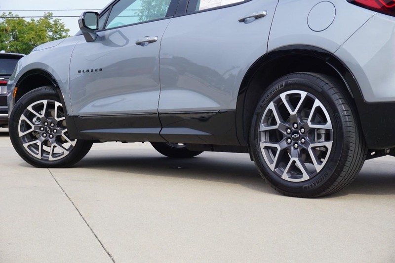 Chevrolet Blazer Vehicle Full-screen Gallery Image 13