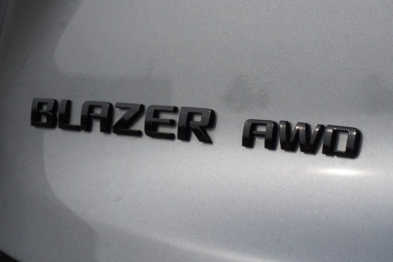 Chevrolet Blazer Vehicle Full-screen Gallery Image 18