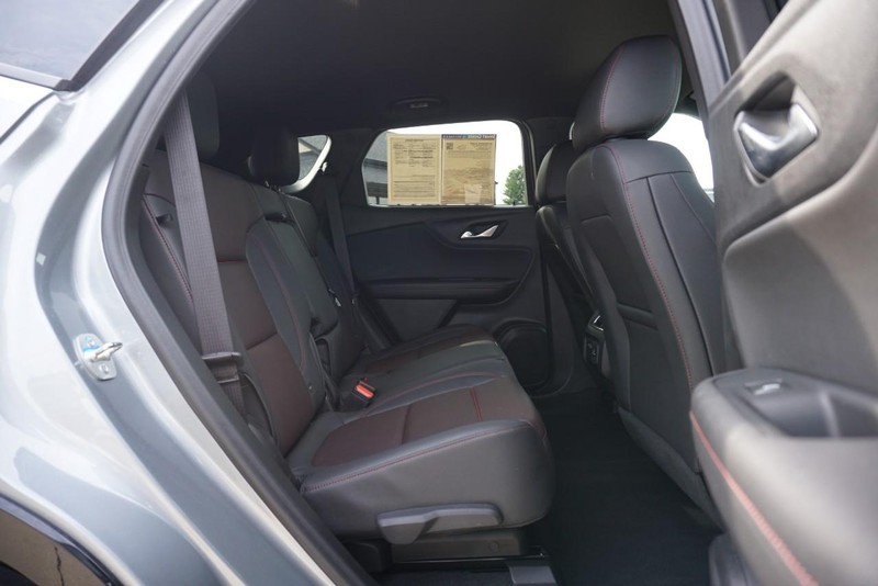 Chevrolet Blazer Vehicle Full-screen Gallery Image 26