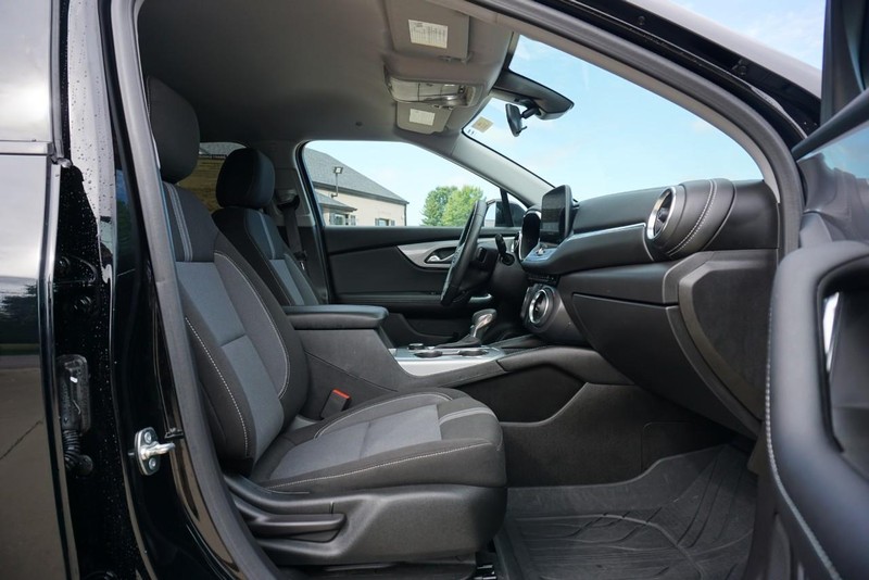 Chevrolet Blazer Vehicle Full-screen Gallery Image 27