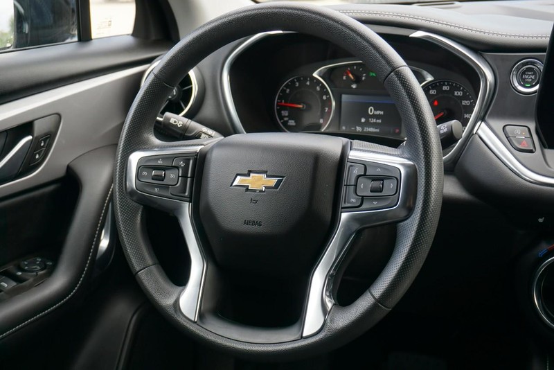 Chevrolet Blazer Vehicle Full-screen Gallery Image 30