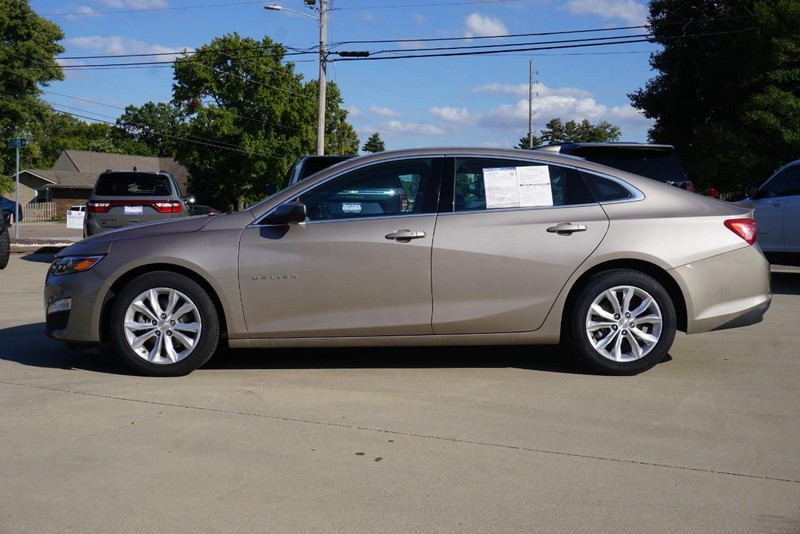 Chevrolet Malibu Vehicle Full-screen Gallery Image 06