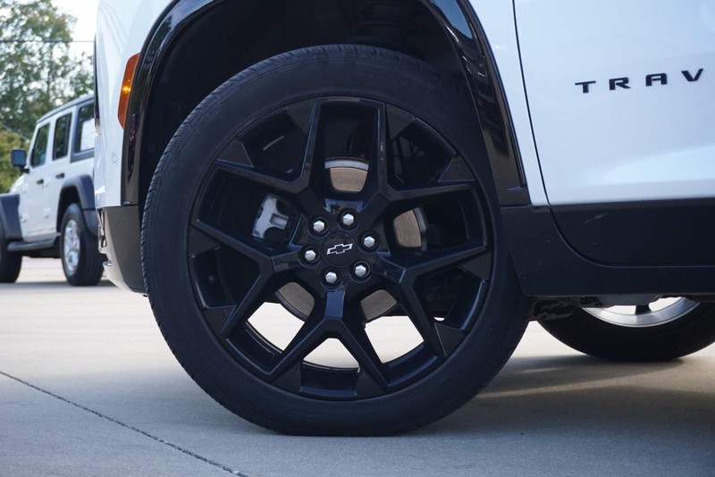 Chevrolet Traverse Vehicle Full-screen Gallery Image 16