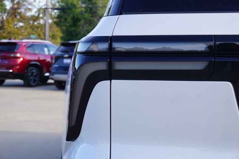 Chevrolet Traverse Vehicle Full-screen Gallery Image 18