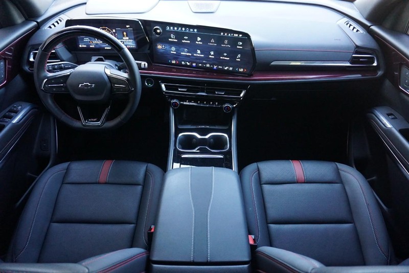 Chevrolet Traverse Vehicle Full-screen Gallery Image 36