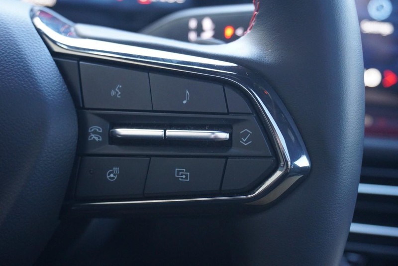 Chevrolet Traverse Vehicle Full-screen Gallery Image 42