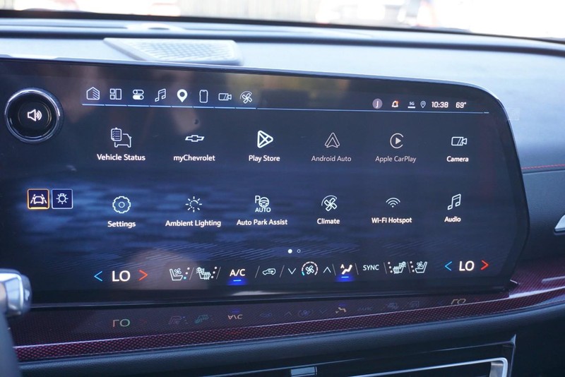 Chevrolet Traverse Vehicle Full-screen Gallery Image 45